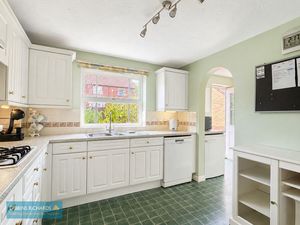 Kitchen- click for photo gallery